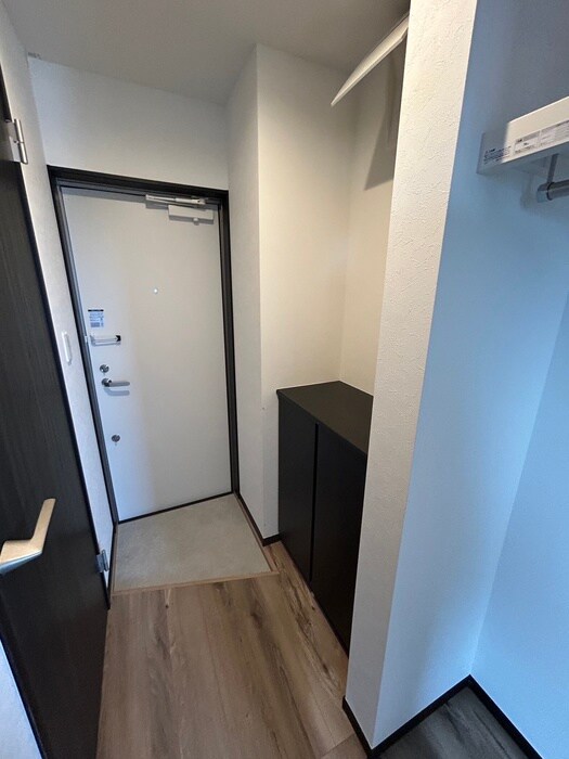 物件内観写真10　(玄関)