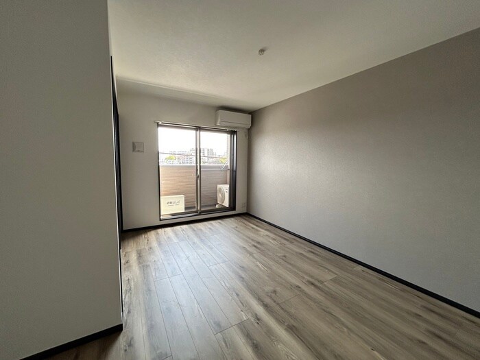 物件内観写真12　(居室)