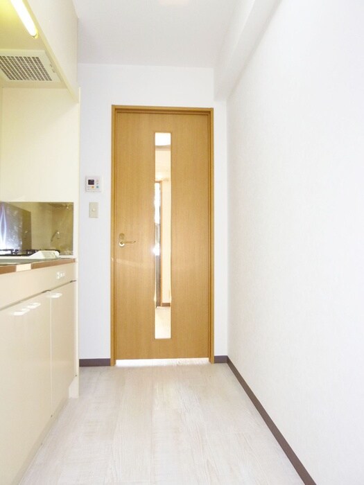 物件内観写真9　(廊下)