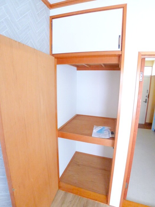 物件内観写真11　(収納)