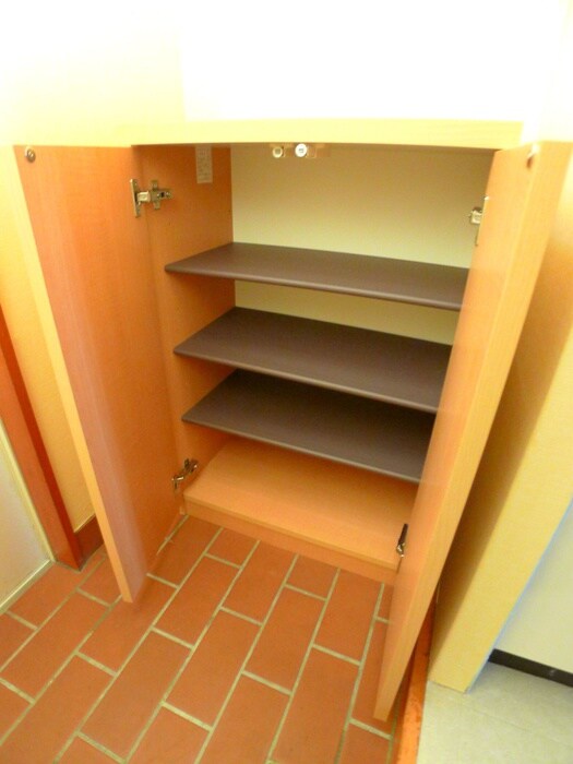 物件内観写真18　(靴箱)