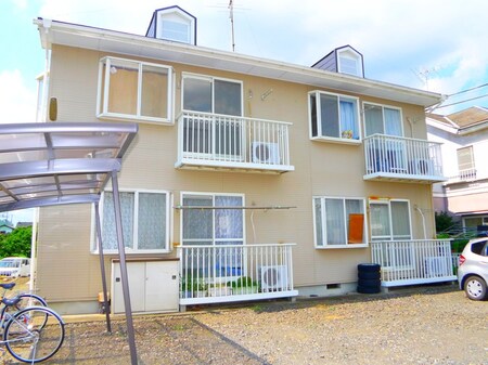 シャトレ小山外観写真