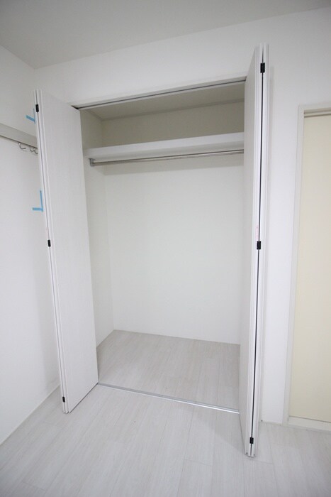 物件内観写真12　(収納)