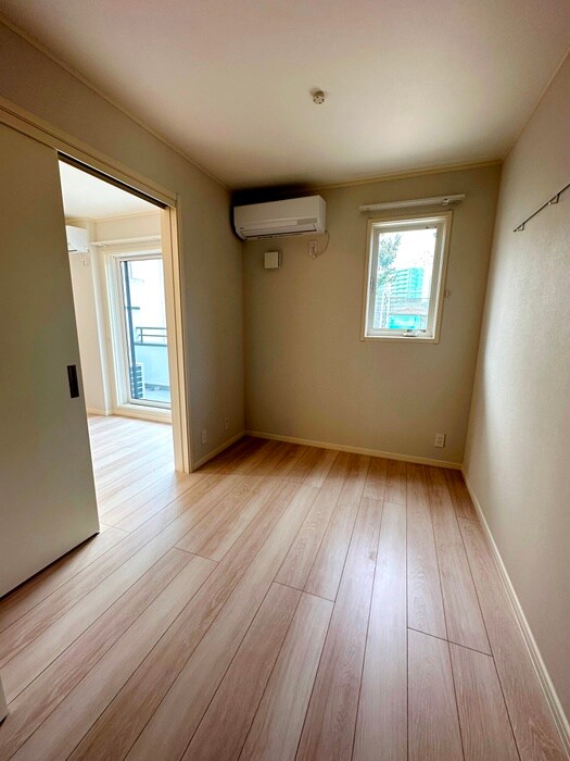 物件内観写真5　(居室)