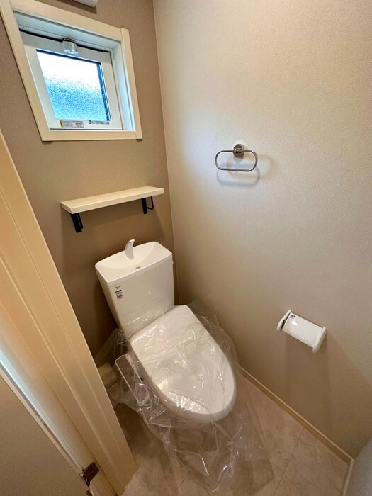 物件内観写真10　(トイレ)