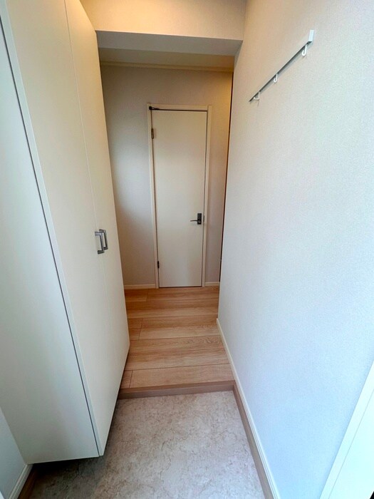 物件内観写真15　(玄関)