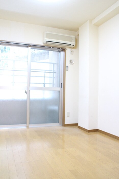 物件内観写真6　(居室)