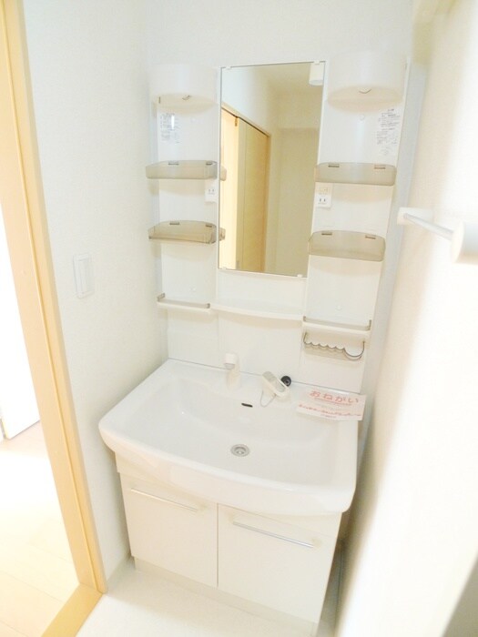 物件内観写真9　(洗面)