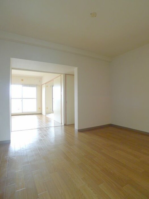 物件内観写真10　(居室)