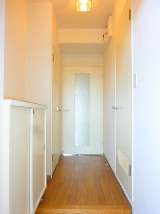 物件内観写真17　(玄関)