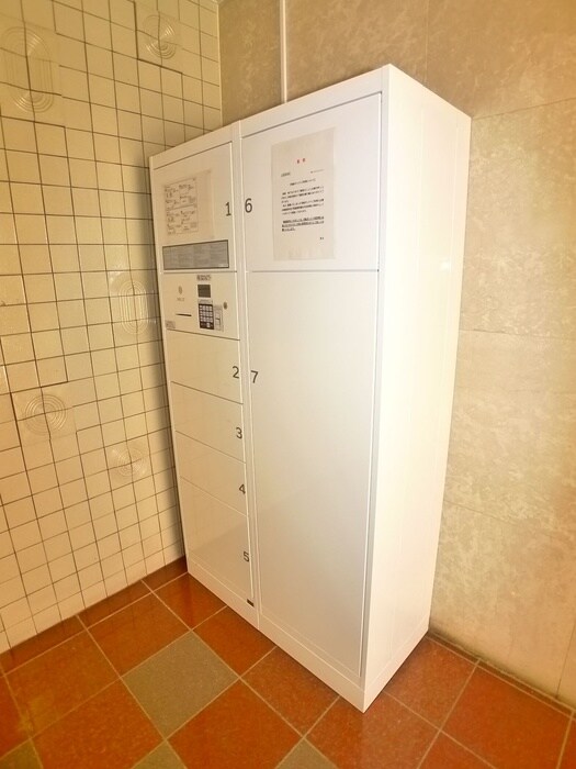 物件外観写真6　(建物設備)