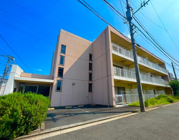 ルミエール綱島2号館の物件外観写真