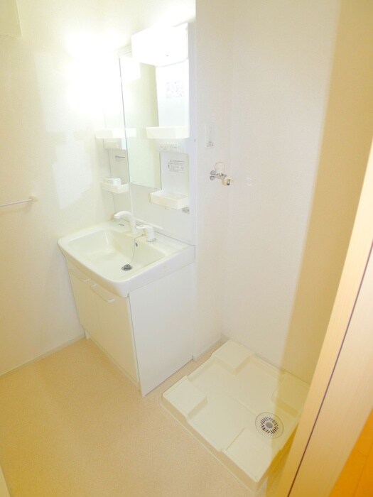 物件内観写真20　(洗濯機置場)