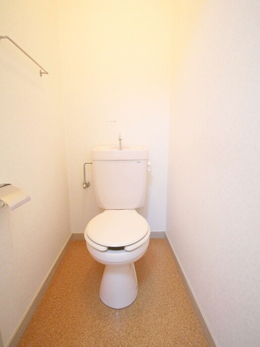 物件内観写真12　(トイレ)