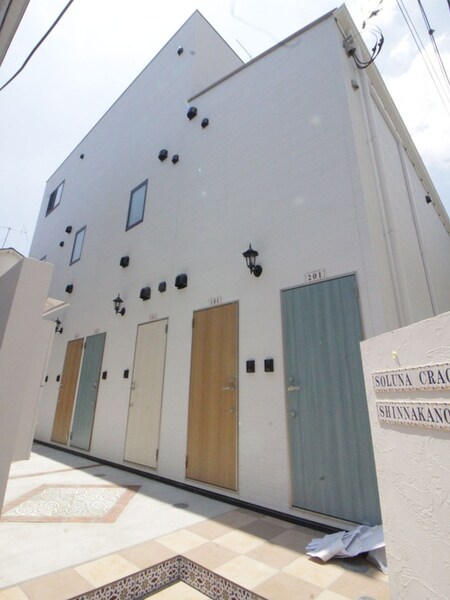 ソルナクレイシア新中野外観写真