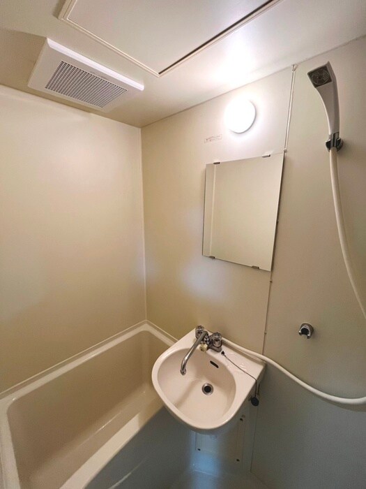 物件内観写真12　(バス／シャワールーム等)