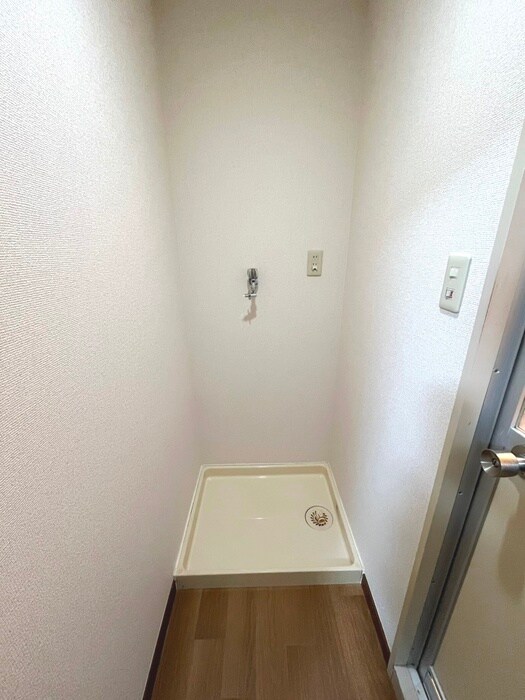 物件内観写真19　(洗濯機置場)