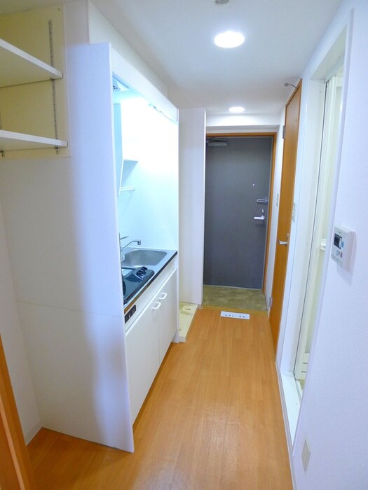 物件内観写真16　(廊下)