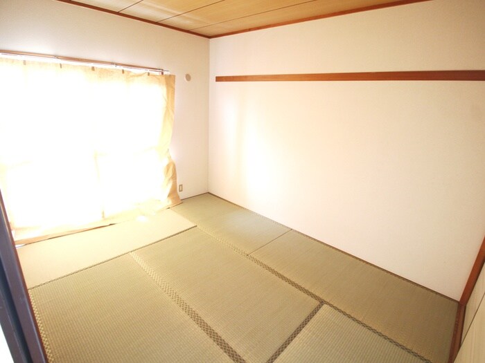 物件内観写真9　(居室)