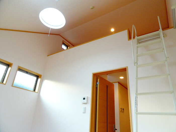 物件内観写真10　(居室)