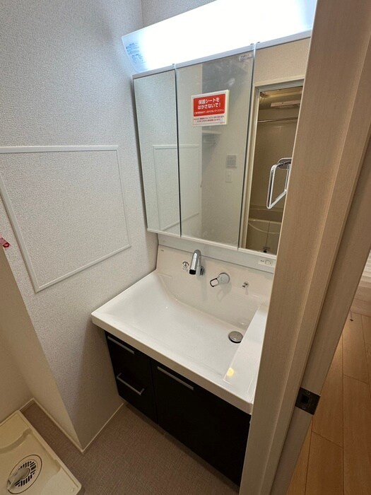 物件内観写真12　(洗面)