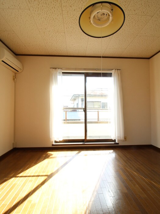 物件内観写真5　(居室)