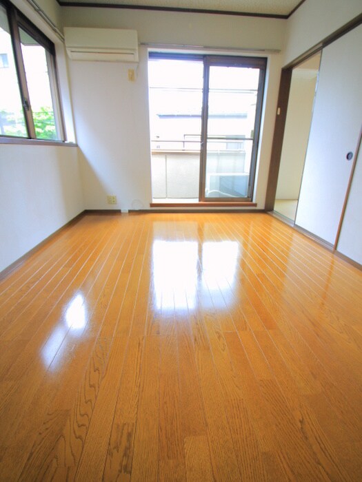 物件内観写真6　(居室)