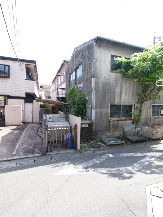 物件内観写真16　(室内からの展望)