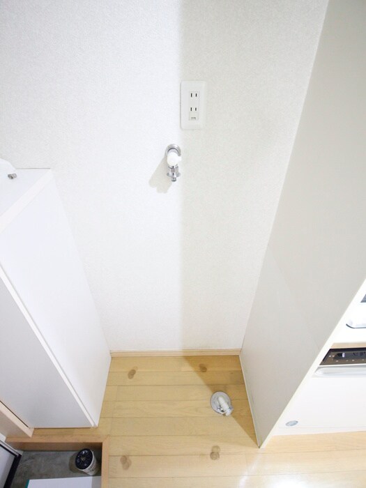 物件内観写真20　(洗濯機置場)