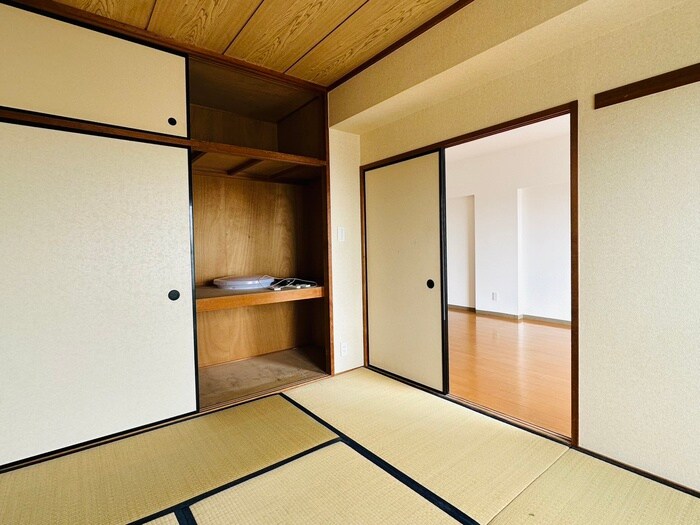 物件内観写真8　(居室)