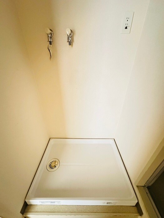 物件内観写真19　(洗濯機置場)