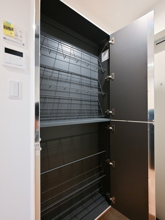 物件内観写真18　(靴箱)