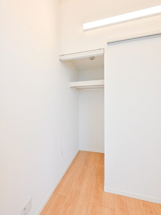 物件内観写真18　(収納)