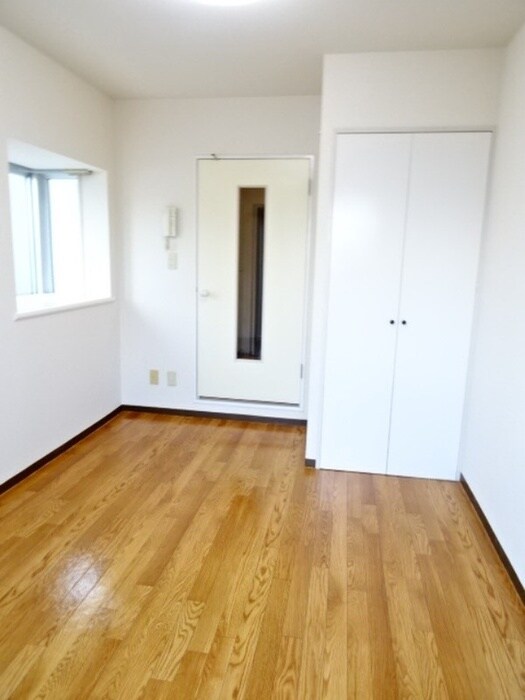 物件内観写真10　(居室)