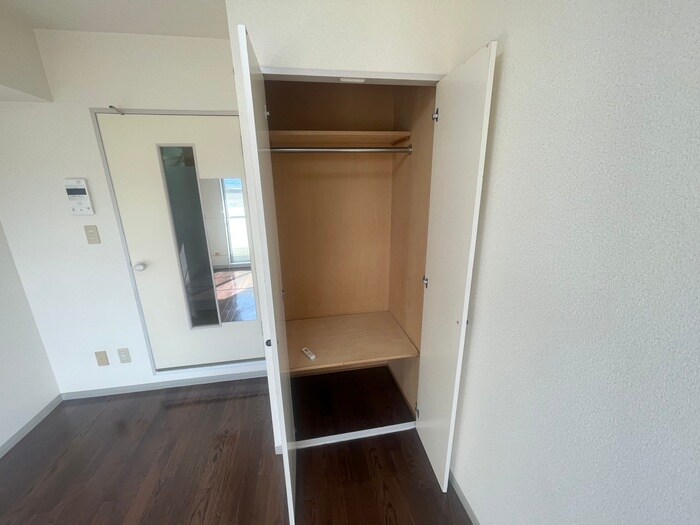 物件内観写真13　(収納)