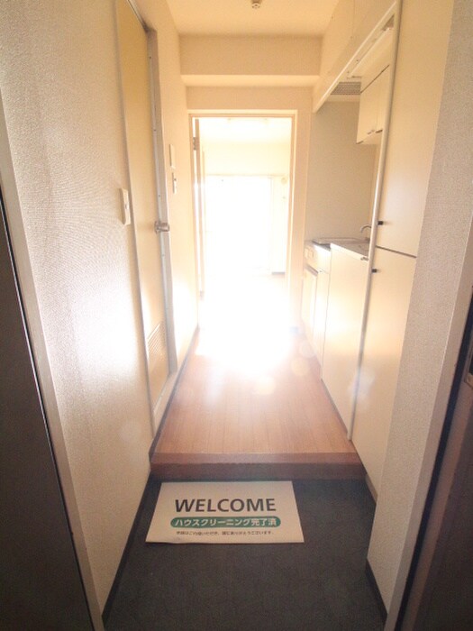 物件内観写真15　(玄関)