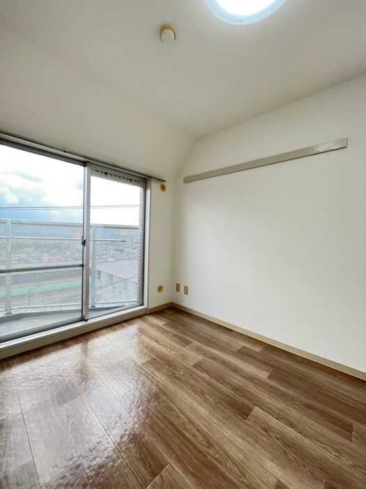 物件内観写真17　(居室)