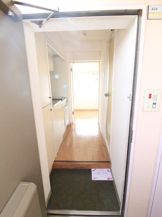 物件内観写真21　(玄関)