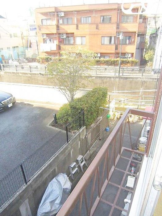 物件内観写真14　(室内からの展望)