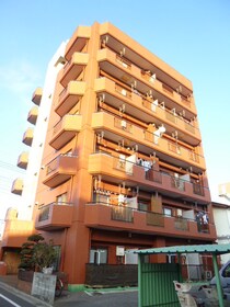 リバーサイド新高島平の外観写真