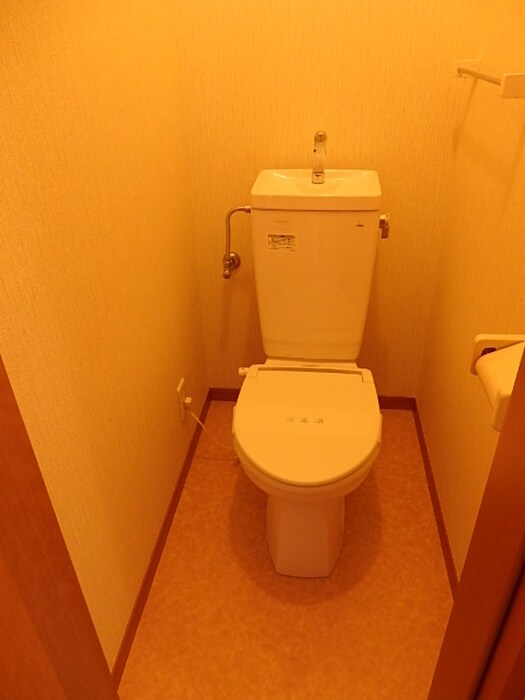 物件内観写真6　(トイレ)