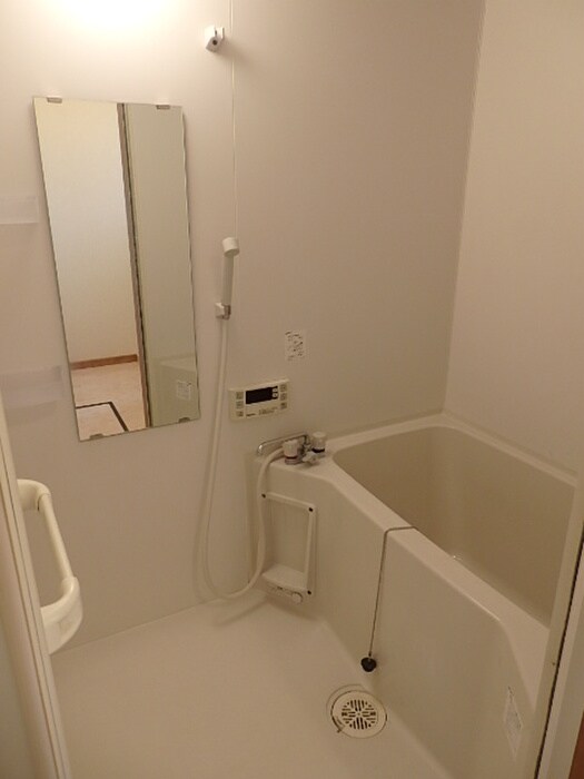 物件内観写真8　(バス／シャワールーム等)
