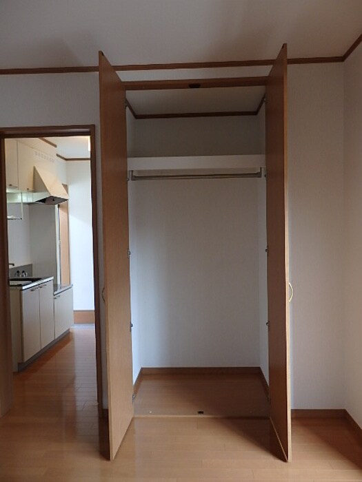 物件内観写真12　(収納)