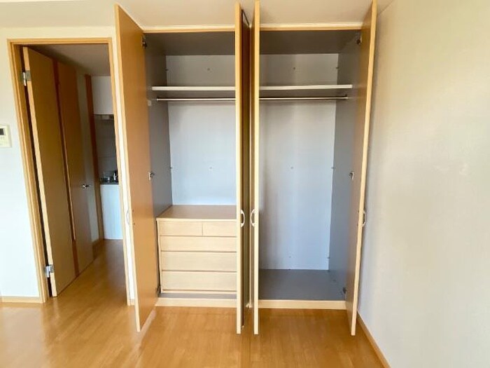 物件内観写真12　(収納)