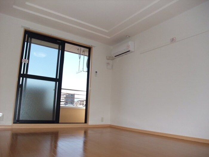 物件内観写真13　(居室)