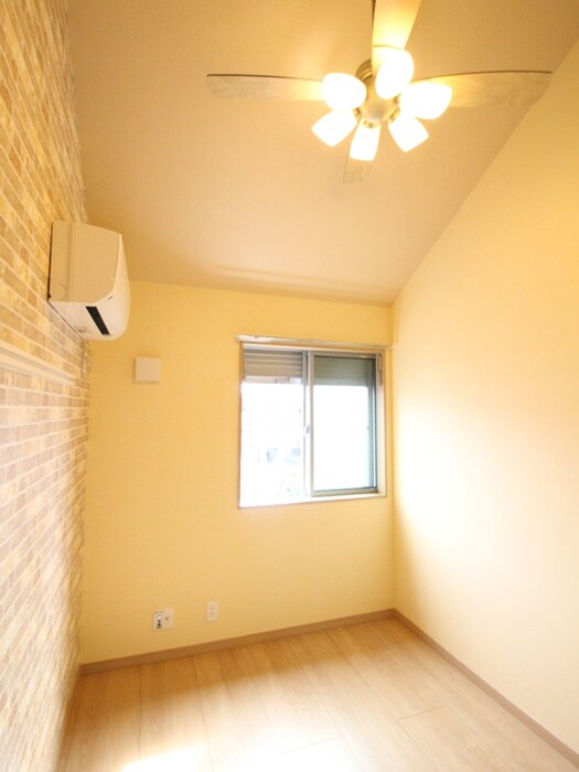 物件内観写真9　(居室)