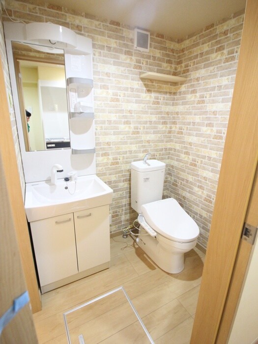 物件内観写真15　(トイレ)