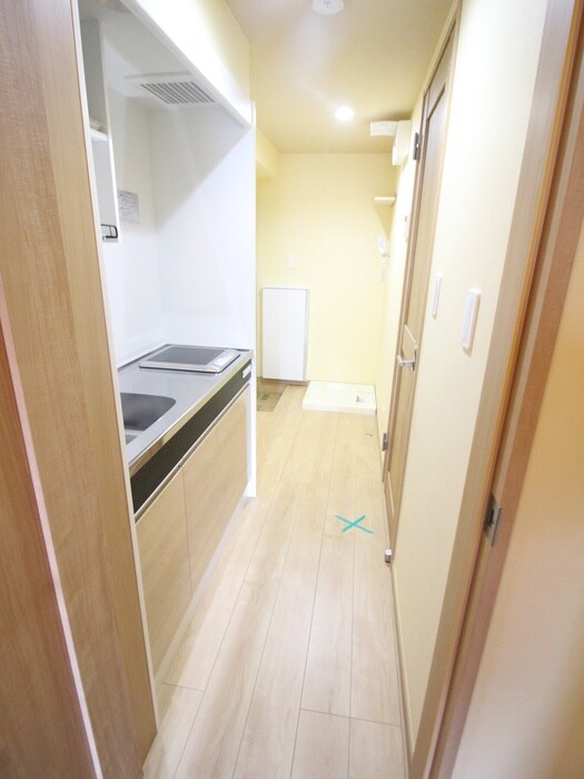 物件内観写真17　(廊下)