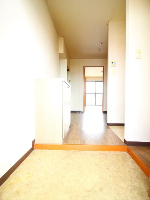 物件内観写真19　(玄関)