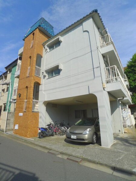 安達マンション外観写真